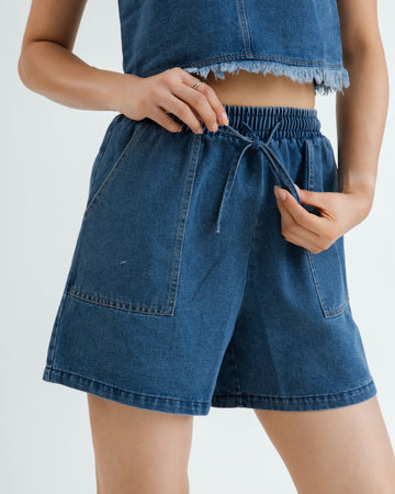 Elastic Waist Pocket Denim Shorts (Denim)