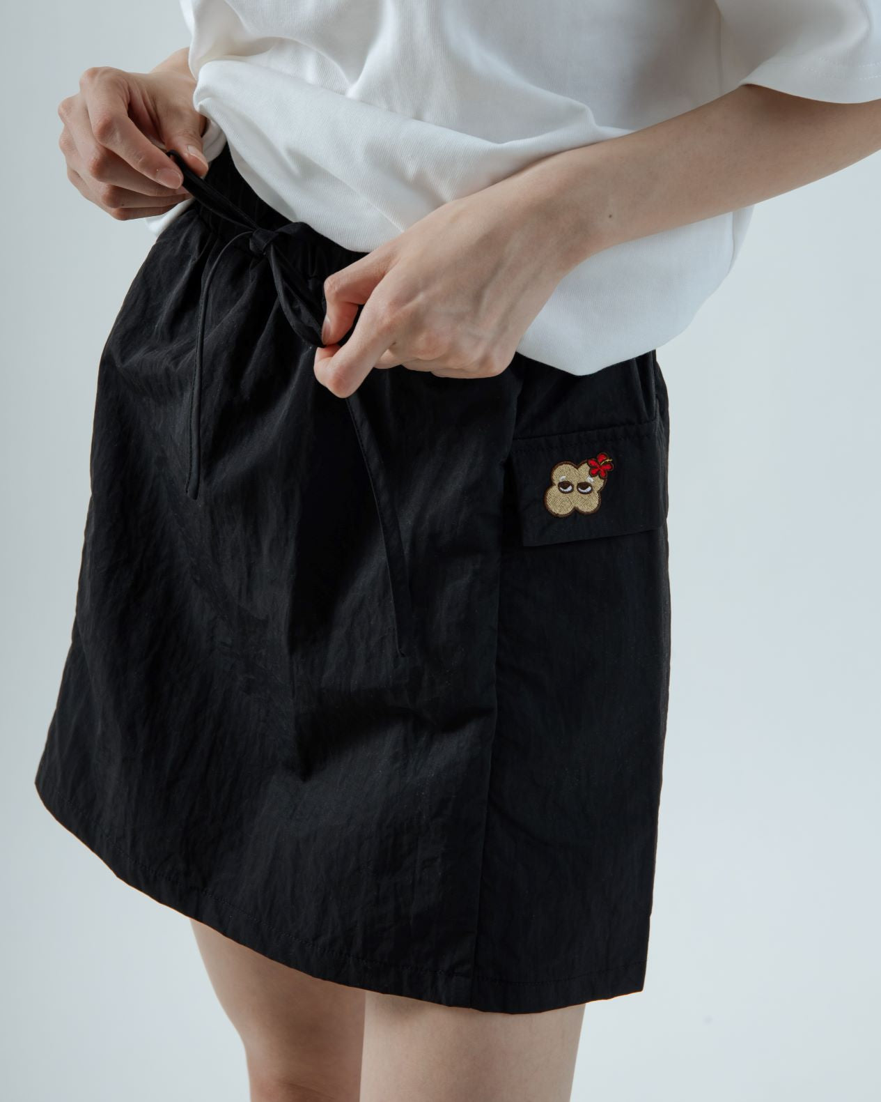 LULU I'm Malaysian Cargo Drawstring Skirt (Black)