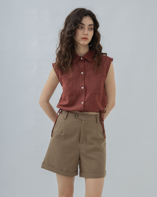 Side Button Folded Bermuda Shorts (Khaki)