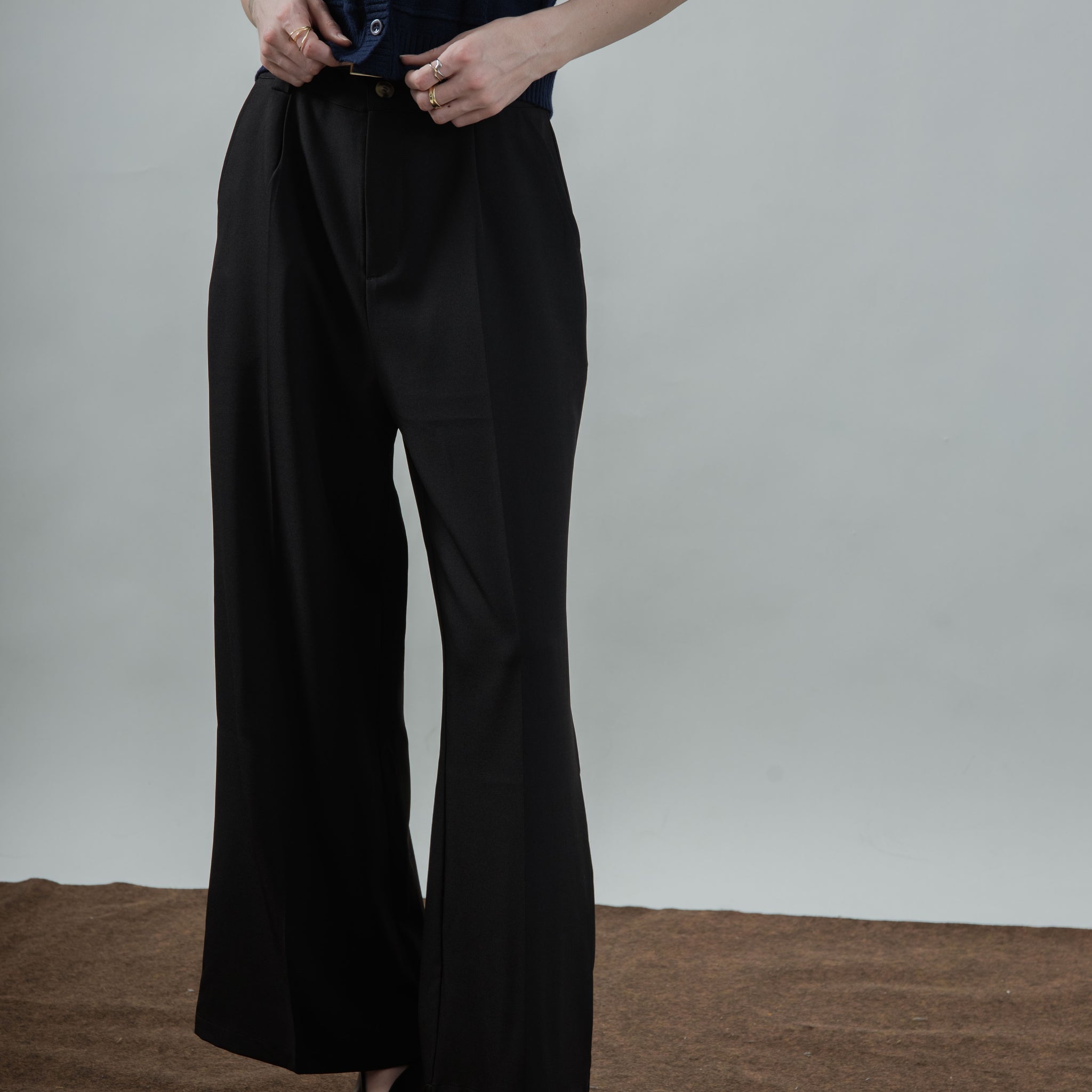 Classic High Waist Straight Cut Trousers (Black)