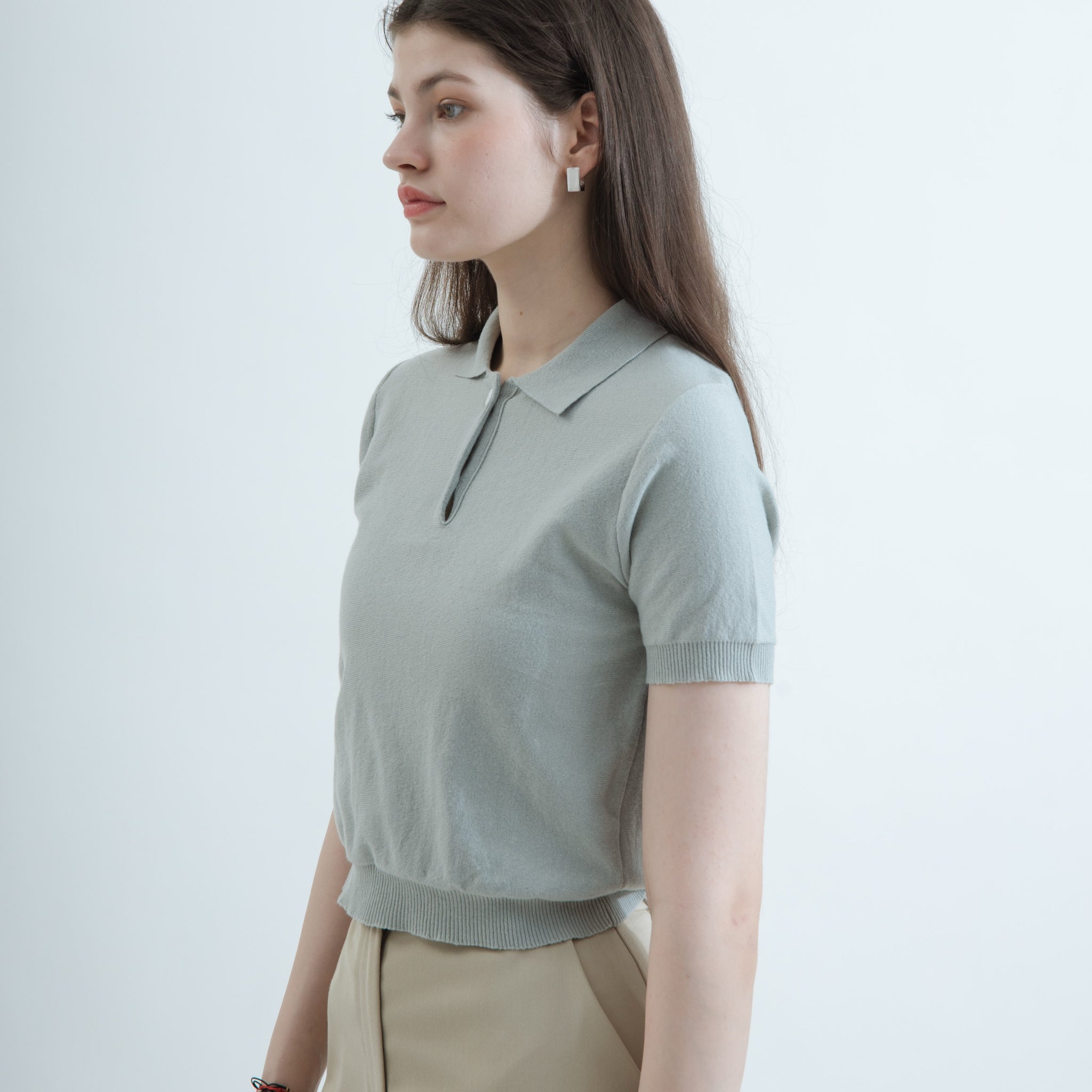 Eco Short Sleeve Collared Knit Top (Light Grey)