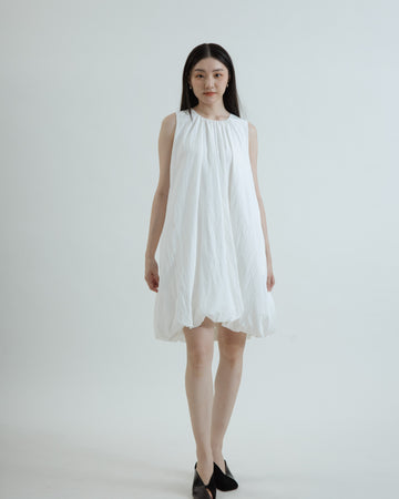 Flowy Pleated Asymmetrical Balloon Dress (White)